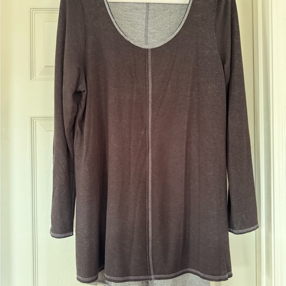 Women's Black Long Sleeve Top